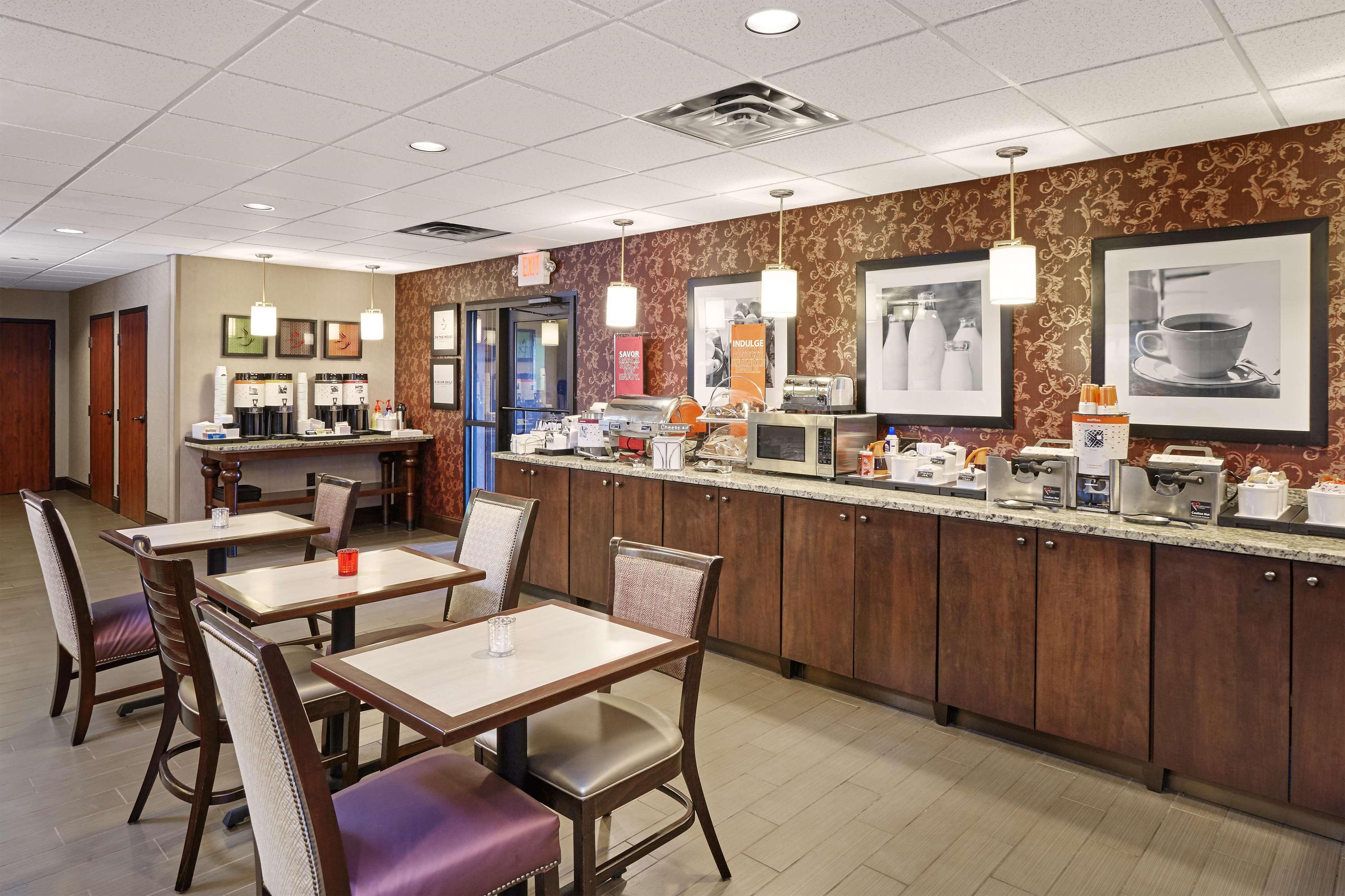 Hampton Inn East Peoria Eksteriør bilde